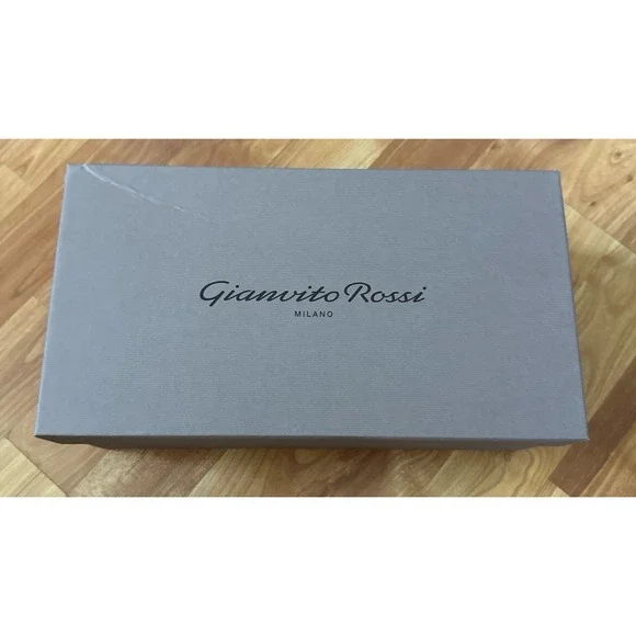 Gianvito Rossi empty shoe box