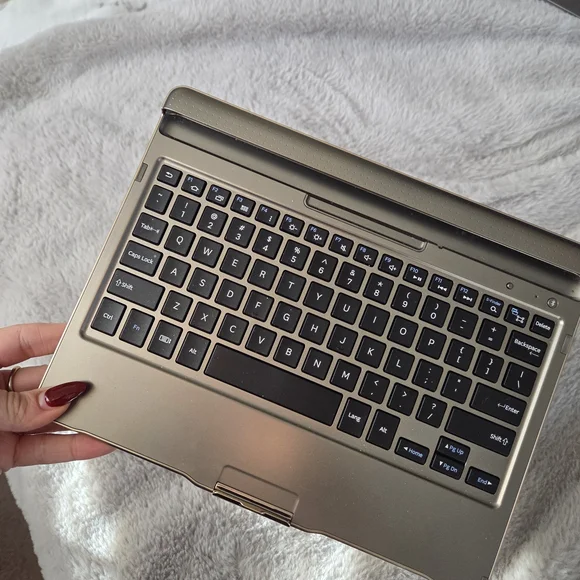 Samsung Metallic Tablet Cover