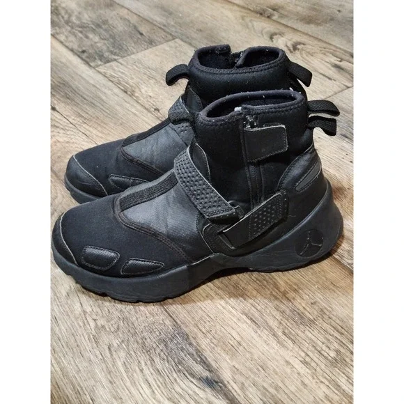 🔥RARE🔥Air Jordan Trunner LX High Triple Black 8.5 High Hi Top Zip Basketball