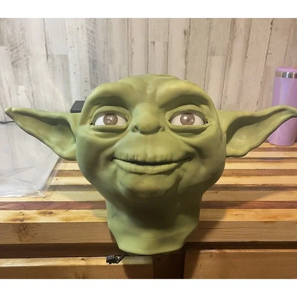 Yoda Animated Head ONLY Eyes Ears & Mouth Moves When Plugged In NO BODY
