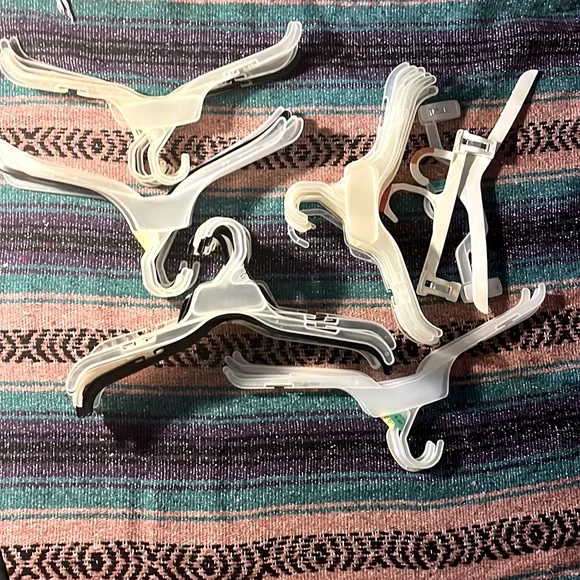 Free hangers with bundle