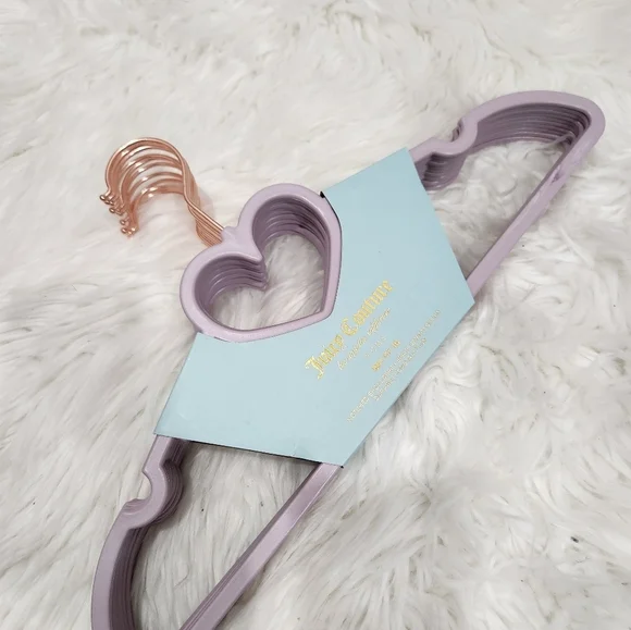 🔹️Juicy Couture🔹️Shoulder Space Saving Heart Top Set of 10 Hangers- purple