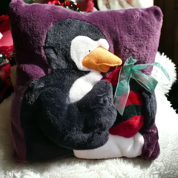 3-D Penguin Plush Pillow Christmas Winter Present Bow Purple 13 inch Vintage