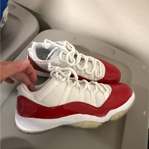 Nike Air Jordan 11 Retro Low Cherry sneakers mens size 10.5