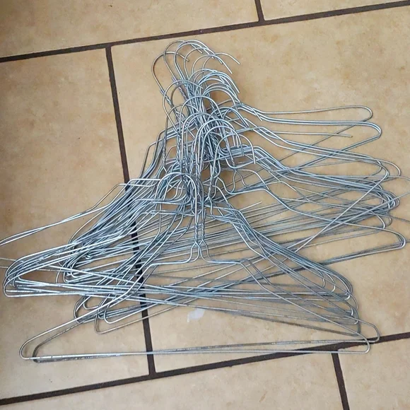SET OF 15 METAL HANGERS * CLOTHES HANGERS
