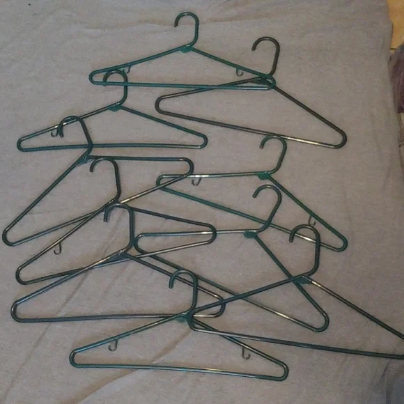 Set of 10 Green Plastic Hangers