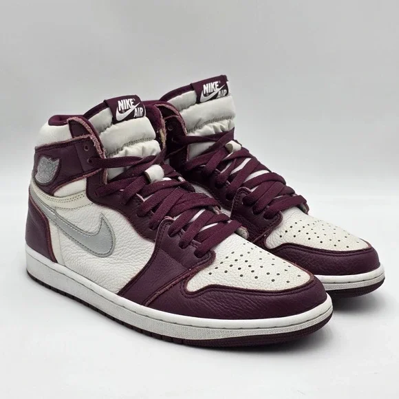 Air Jordan 1 Retro‎ High OG Men's Size 9 Bordeaux 555088-611