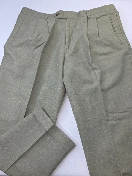 Dockers Khakis Men's Classic Pleated Dress Pants Green Size 38x30 CU-3730