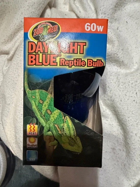 NIB Blue Daylight Reptile Basking Bulb