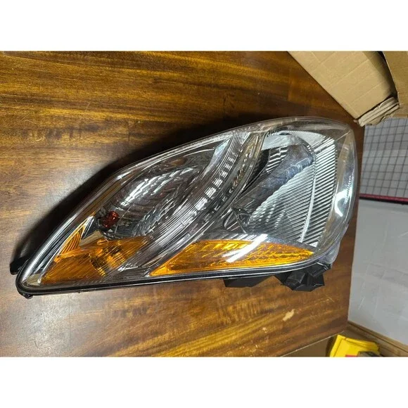 Car Headlight Assembly 12V Replacement Lamp Housing Auto Light