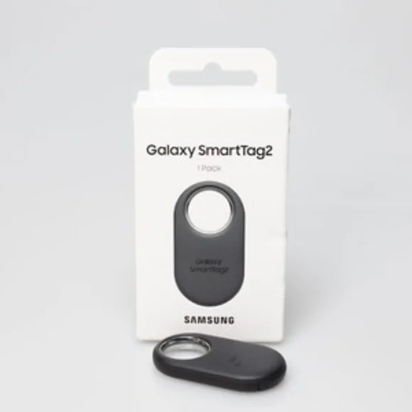 Samsung Galaxy SmartTag2 in Charcoal