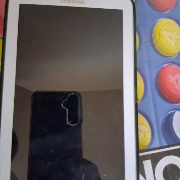 Samsung Tablet - White Front, Green Trim