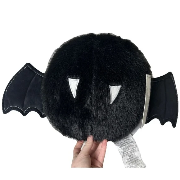 CUPCAKES‎ & CASHMERE HALLOWEEN BLACK ROUND BAT GLOW IN THE DARK THROW PILLOW NWT