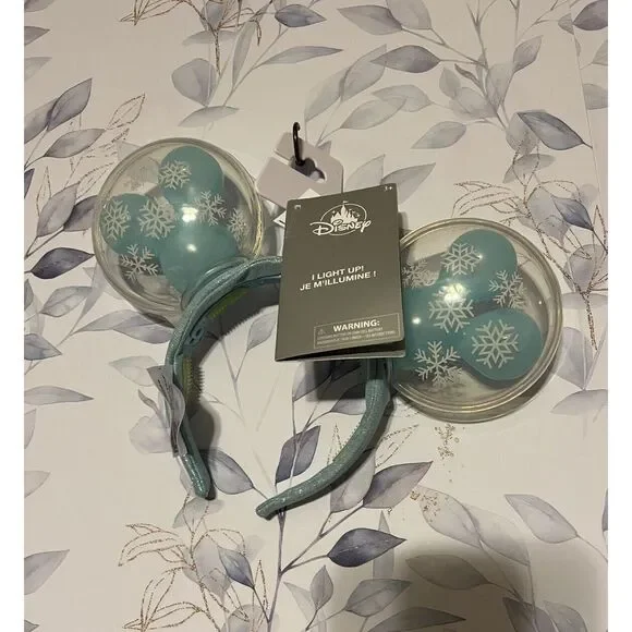 Disney Mickey Mouse Snowflake Balloon Light-Up Ears Headband New With Tags