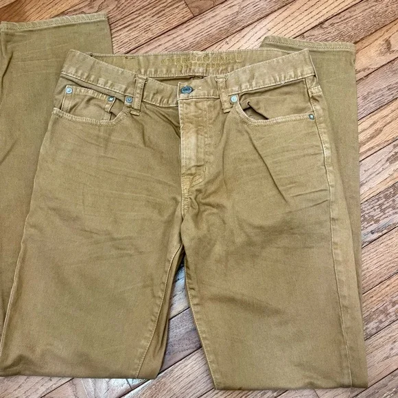 American Eagle Mens Khaki jeans 30/34 Slim Straight