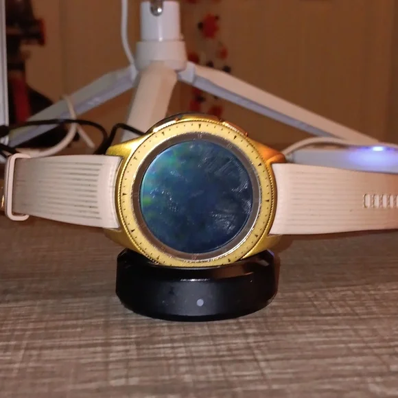 Samsung Galaxy Watch 42mm Rose Gold & Sand colored Strap