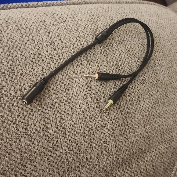 Mpow audio connector