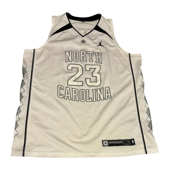 Vintage Jordan North Carolina 23 Basketball Jersey Mens XL White Grey Nike‎ Team