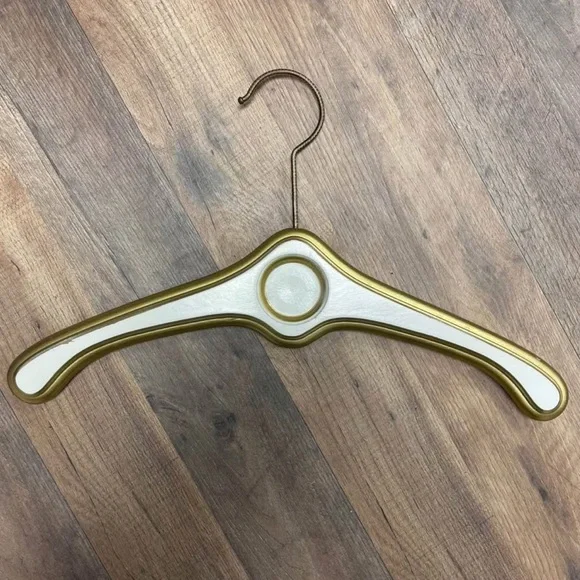 Set of 12 Vintage Nasco wooden Hollywood hangers 60’s Hand Painted