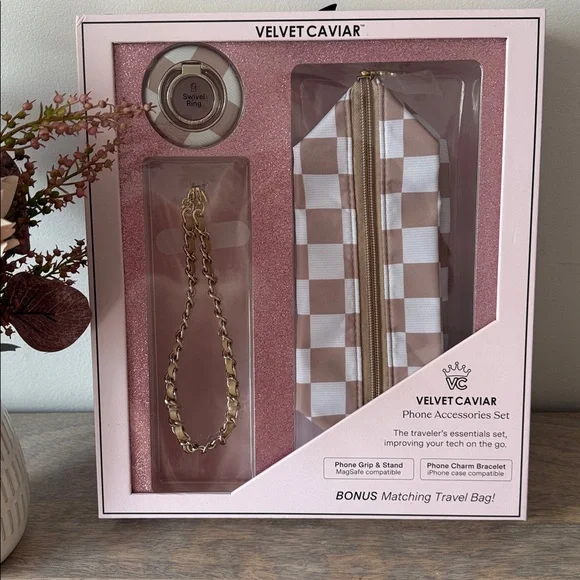 Velvet Caviar Checkered Phone Accessories Set in Cream and White