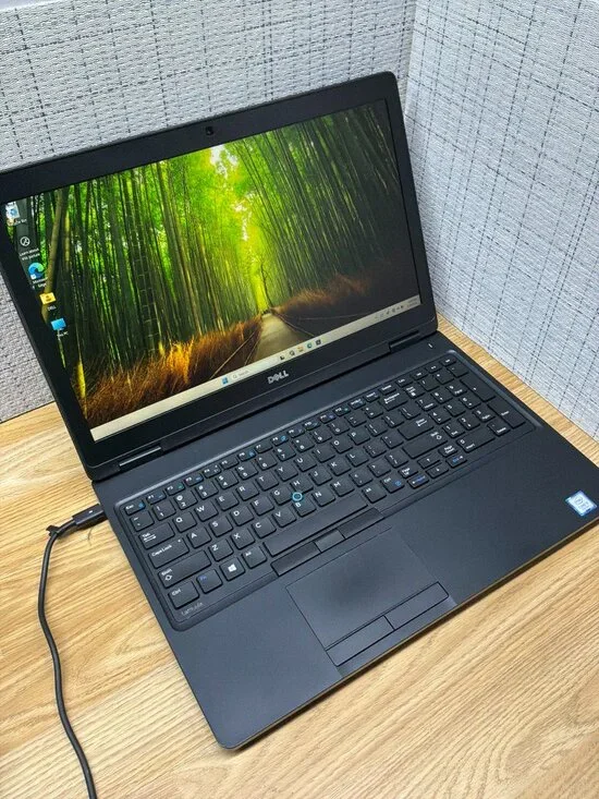 Dell Latitude 5580 Laptop 15.6