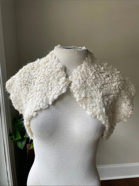 Kersh Cream Bouclé Knit Shoulder Shrug