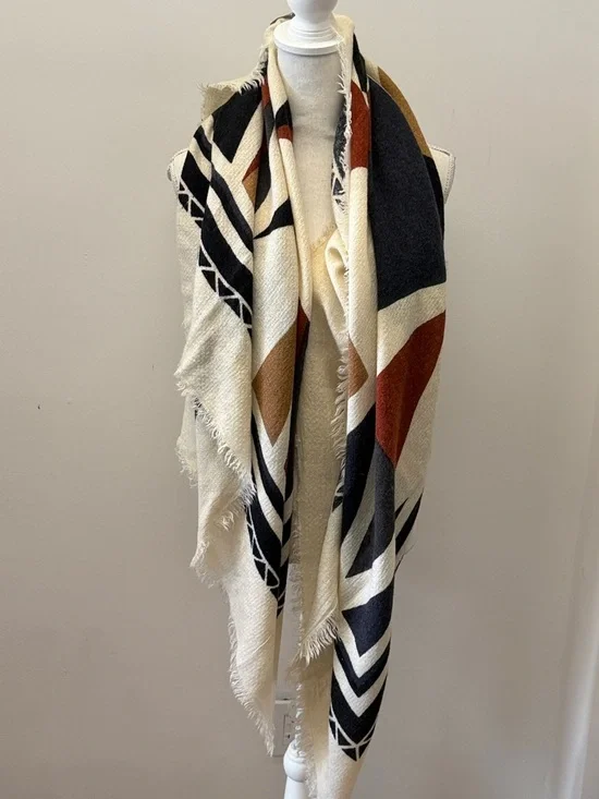 Neiman Marcus Cream Geo-Print Soft Throw Scarf
