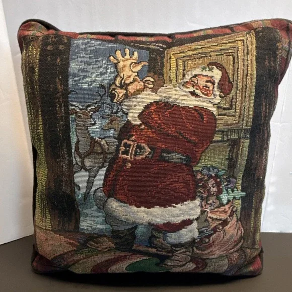 Santa Claus Holly Plaid Christmas Cushion Pillow Traditional