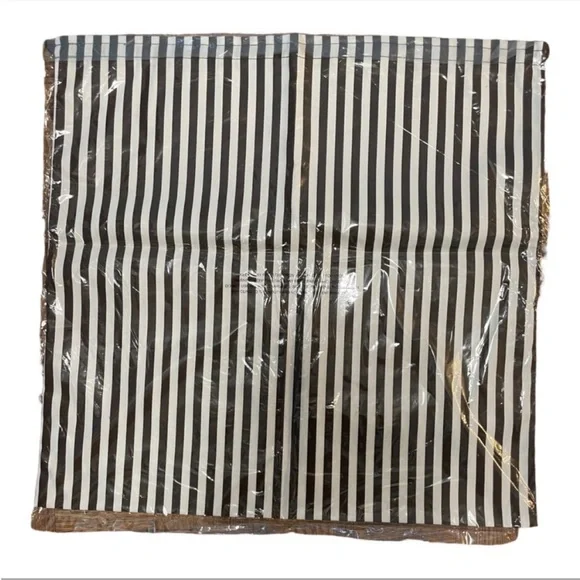 Henri Bendel NWT dust bag