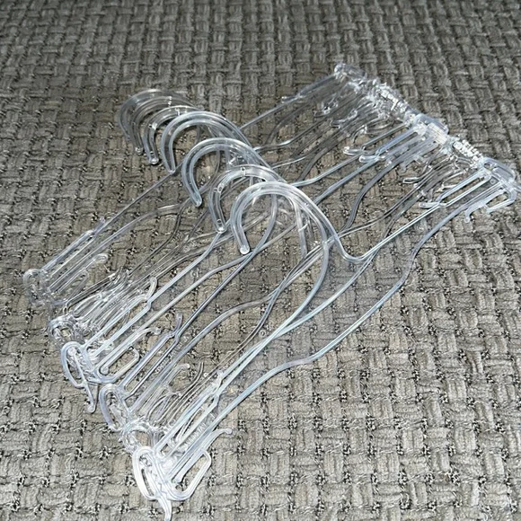 Little clear hangers set of 6