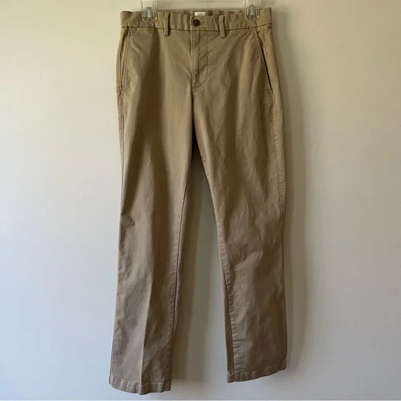 Men's GAP Slim Leg Khaki Pants 29 Flat Front