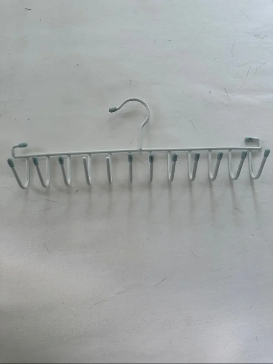 Multi-Hook belt, scarf, handbag,tie /Accessory Hanger in White