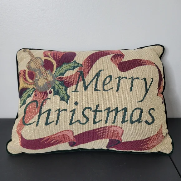 Vtg Red and Green Holiday Pillow with Merry Christmas Design