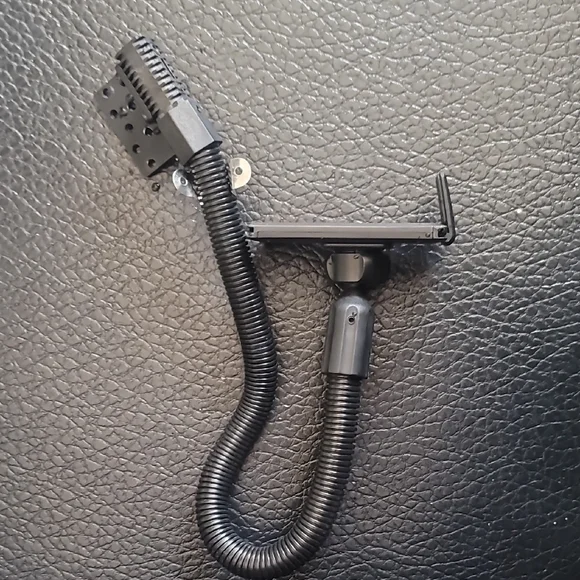 Flexible Black Grooming Tool Holder