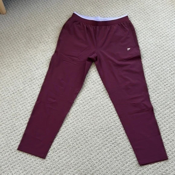 Fabletics-The Fundamental Pant Burgundy Joggers with Elastic Waistband -M