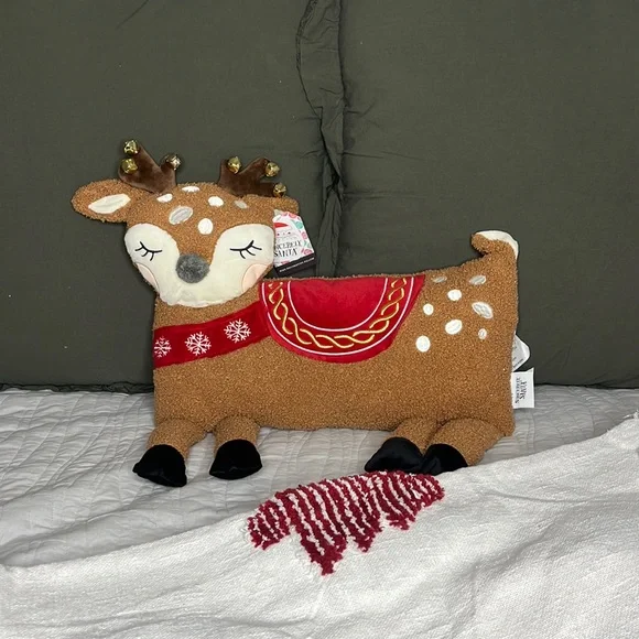 Decorative Reindeer Pillow