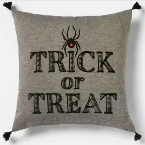 Threshold Halloween Decor Trick or Treat Toss Accent Pillow 18