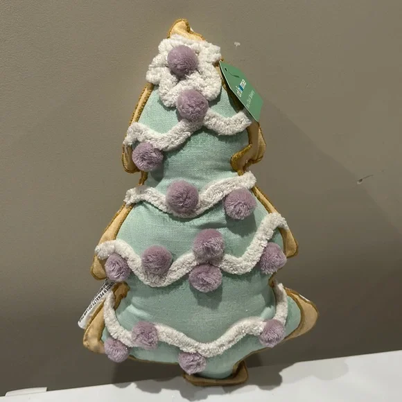 🌸NEW 1 Piece At Home Tree Cookies Throw Pillow 10x17 Mrs. Claus Bakery NWT.