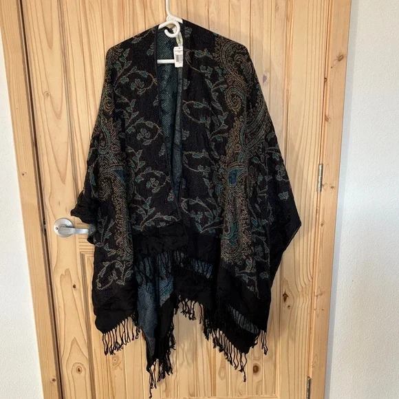 Elegant Black and Teal Paisley Shawl