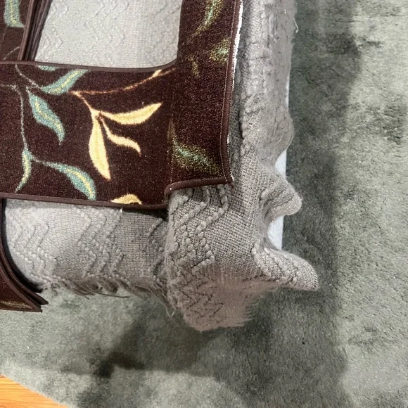 Non slip stair runners Elegant Brown and Green Leaf Patterned (7) not used