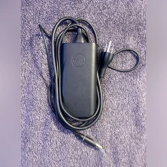 Dell 90w 19.5v AC Adapter - Model No. LA90PM130
