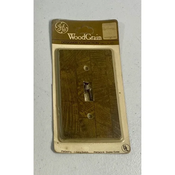*BRAND NEW* Vintage GE Faux Wood grain Plastic Light switch Cover 1980 NOS