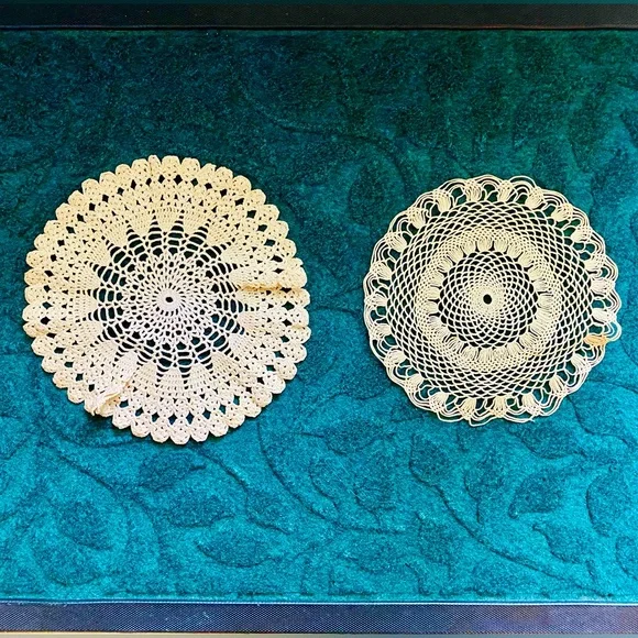 ANTIQUE CROCHETED LACE DOILY SET