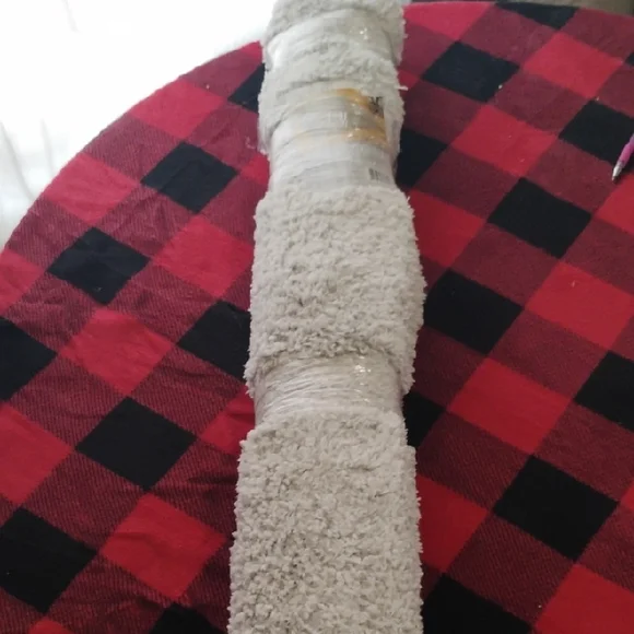 Cozy Gray Home Accent Rug