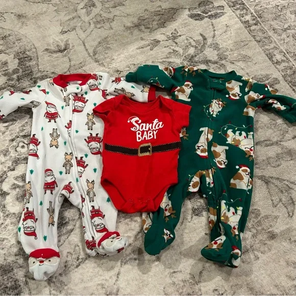 3 Piece Holiday Christmas Bundle 0-3M 2 Fleece Sleepers & Santa Baby Bodysuit