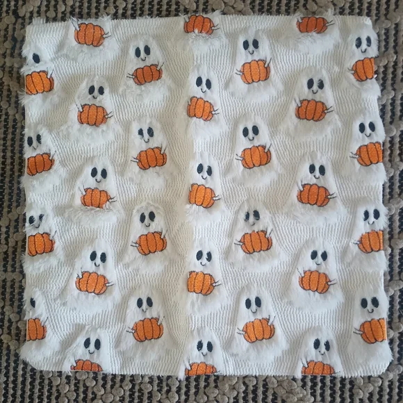 Brand New Halloween Ghost Pillow Cover
