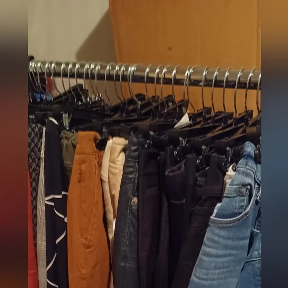 12 pants hangers 👖🩳