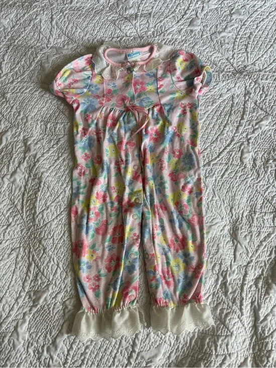 Vintage CartersFloral Baby Romper with Lace Trim - Pink Multicolor