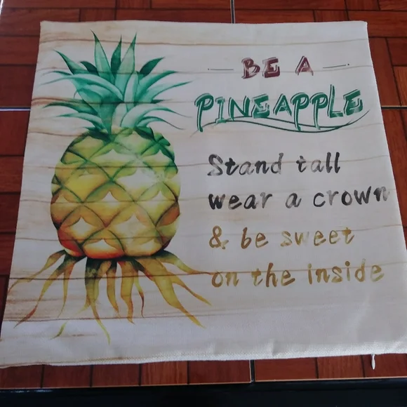 Pineapple Designed Cushion/Pillow Cover/Tapestry With Zipper