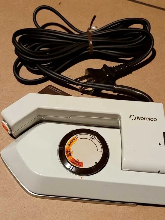 Norelco Travel Hair Dryer - LIKE NEW